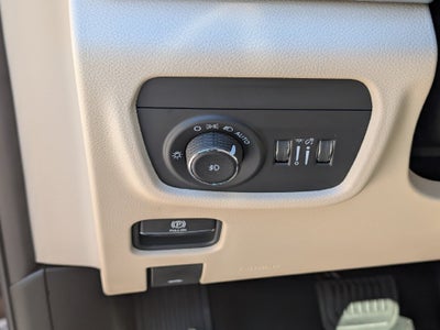 2027 Jeep Grand Cherokee GRAND CHEROKEE LIMITED 4X4