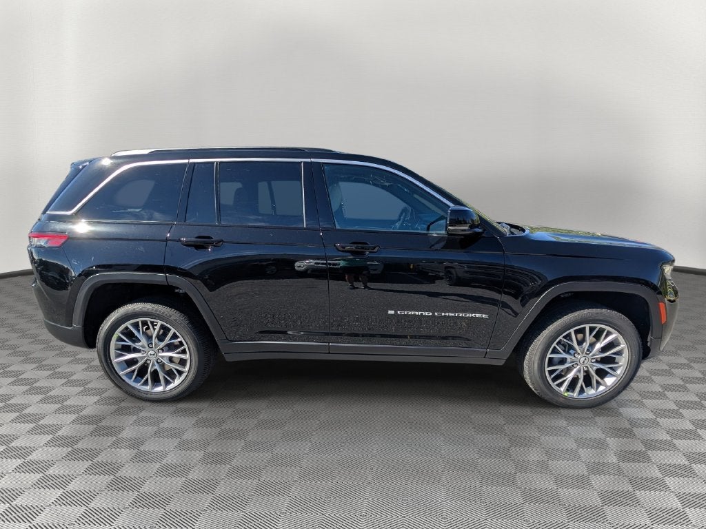 2027 Jeep Grand Cherokee GRAND CHEROKEE LIMITED 4X4