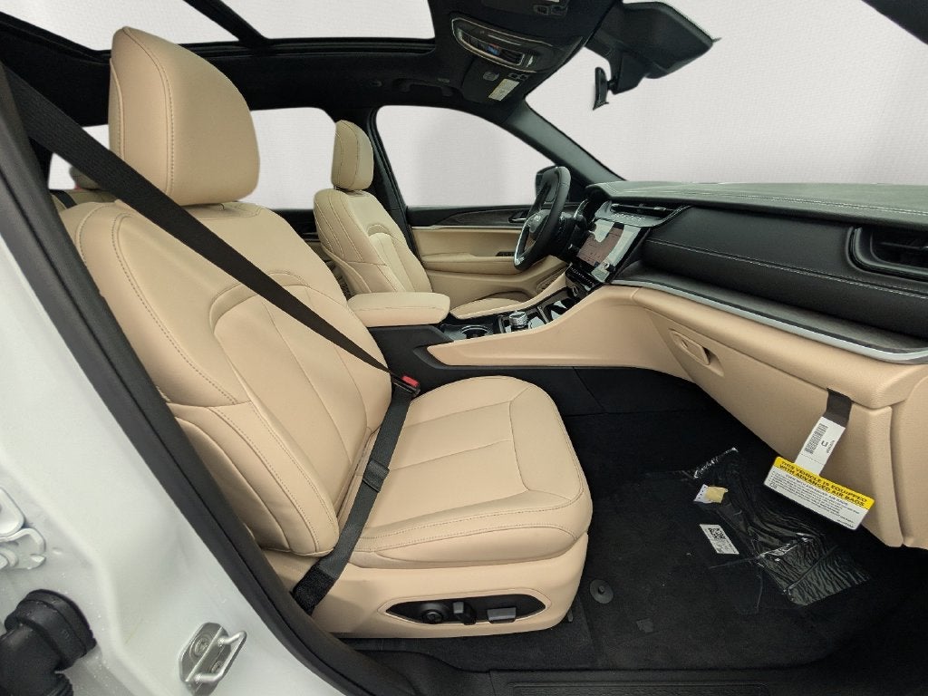 2027 Jeep Grand Cherokee GRAND CHEROKEE LIMITED 4X4