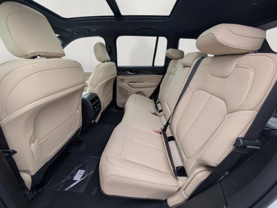 2027 Jeep Grand Cherokee GRAND CHEROKEE LIMITED 4X4