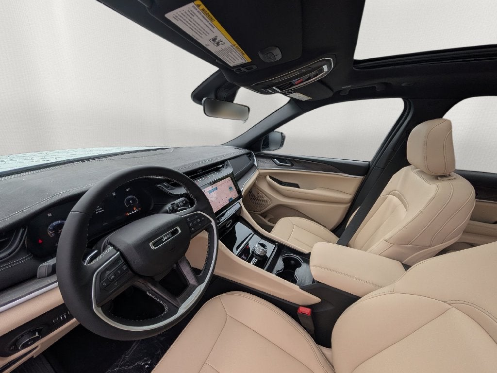 2027 Jeep Grand Cherokee GRAND CHEROKEE LIMITED 4X4