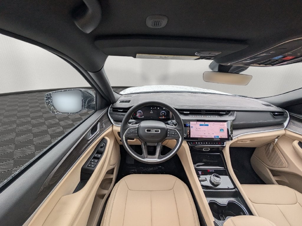 2027 Jeep Grand Cherokee GRAND CHEROKEE LIMITED 4X4