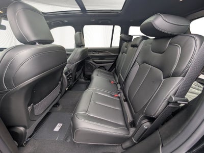 2027 Jeep Grand Cherokee GRAND CHEROKEE LIMITED 4X4