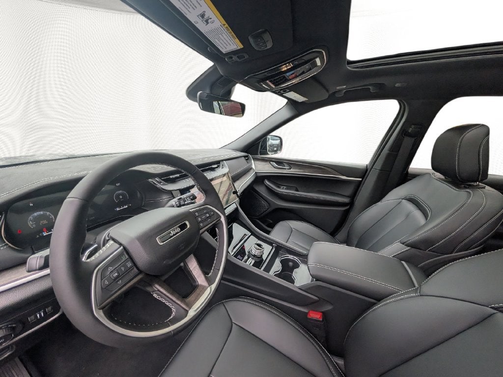 2027 Jeep Grand Cherokee GRAND CHEROKEE LIMITED 4X4