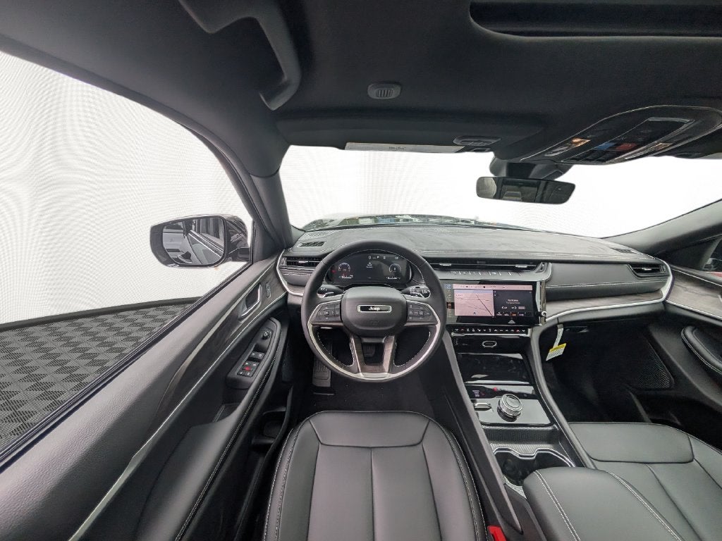 2027 Jeep Grand Cherokee GRAND CHEROKEE LIMITED 4X4