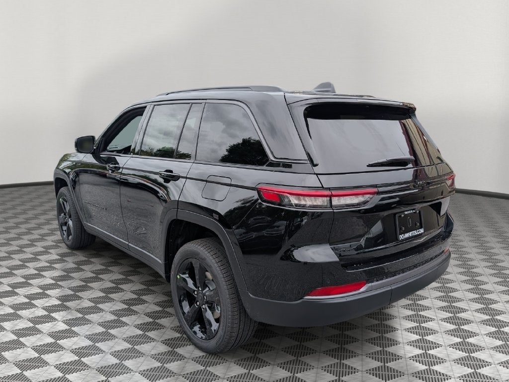 2027 Jeep Grand Cherokee GRAND CHEROKEE LIMITED 4X4