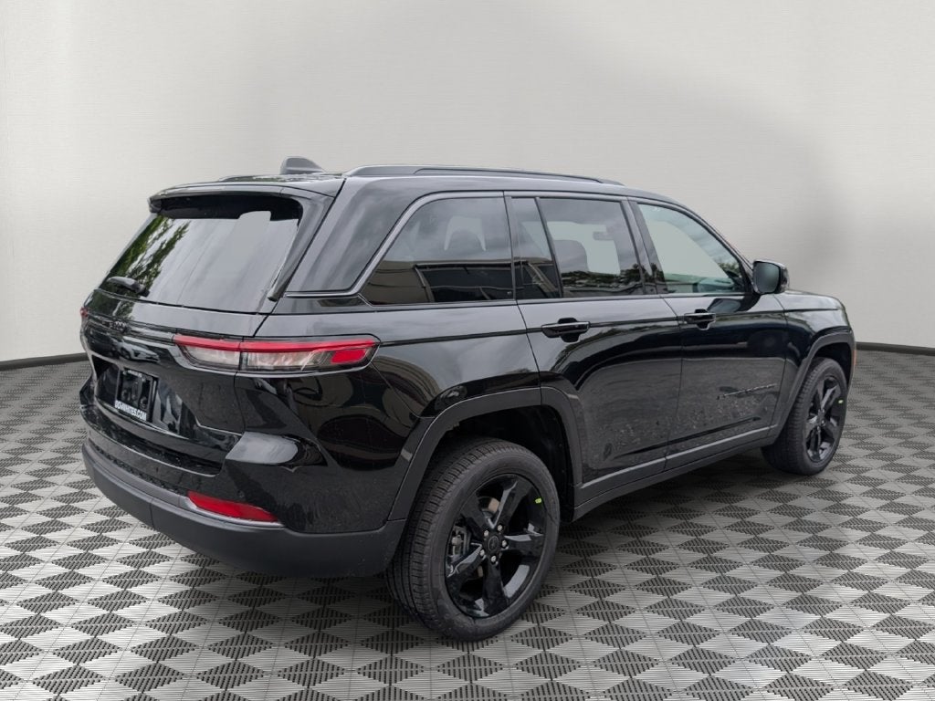 2027 Jeep Grand Cherokee GRAND CHEROKEE LIMITED 4X4