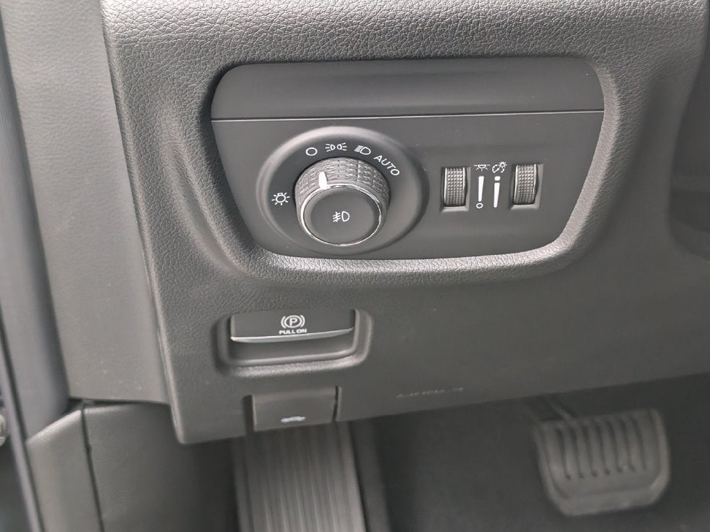 2027 Jeep Grand Cherokee GRAND CHEROKEE LIMITED RESERVE 4X4