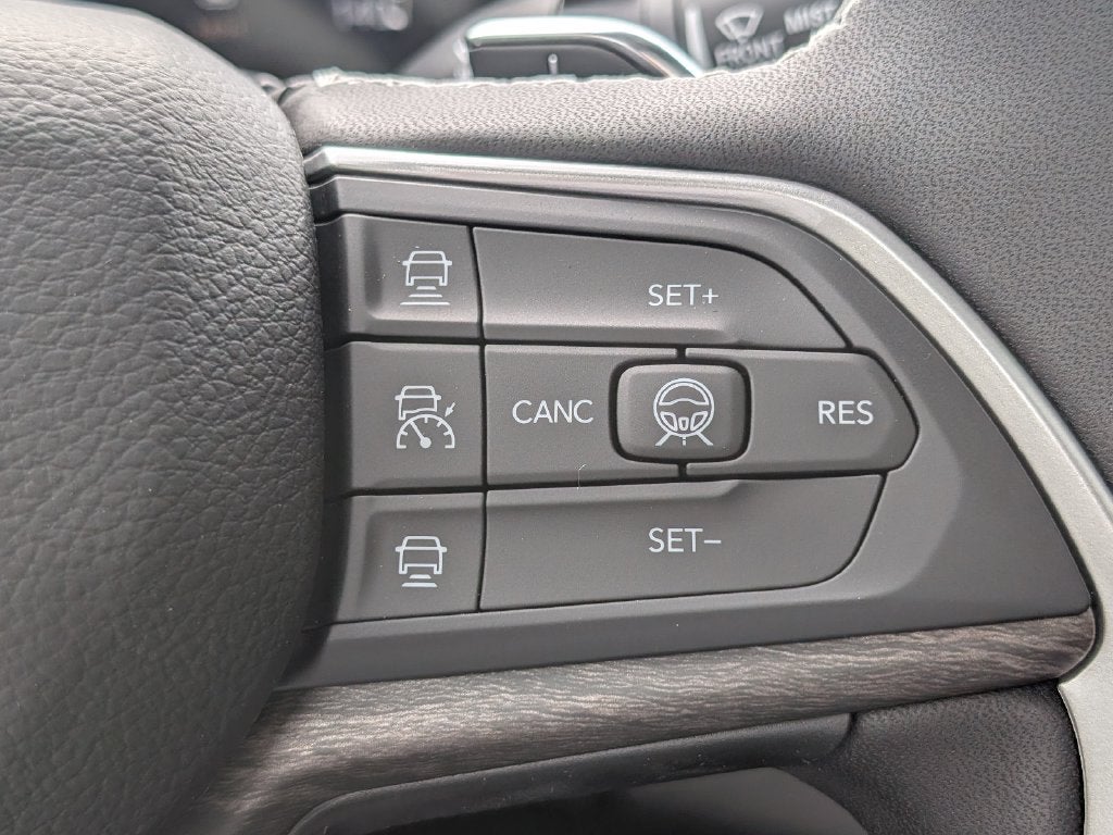 2027 Jeep Grand Cherokee GRAND CHEROKEE LIMITED RESERVE 4X4