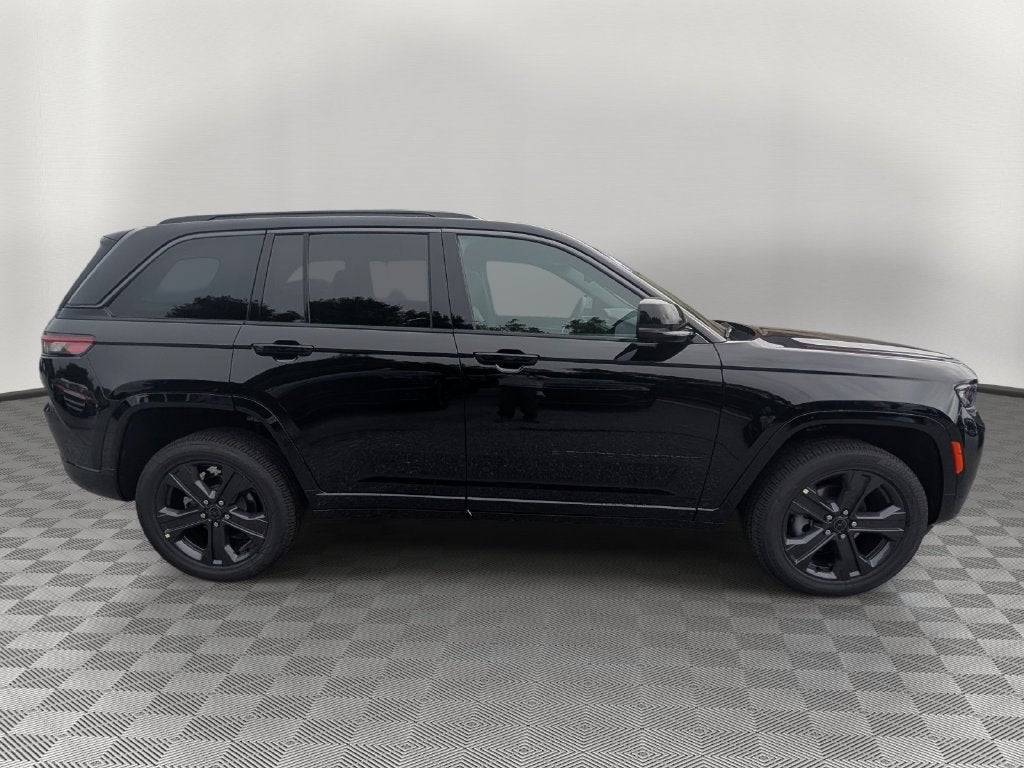 2027 Jeep Grand Cherokee GRAND CHEROKEE LIMITED RESERVE 4X4