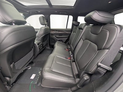 2027 Jeep Grand Cherokee GRAND CHEROKEE LIMITED 4X4
