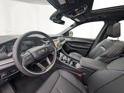 2027 Jeep Grand Cherokee GRAND CHEROKEE LIMITED 4X4