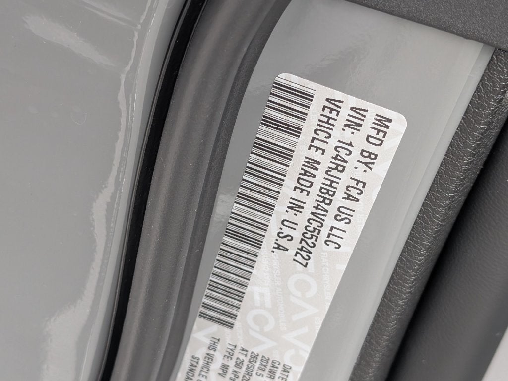 2027 Jeep Grand Cherokee GRAND CHEROKEE LIMITED 4X4