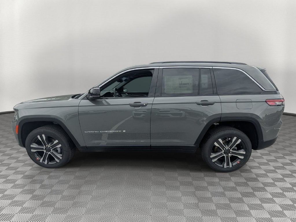 2027 Jeep Grand Cherokee GRAND CHEROKEE LIMITED 4X4