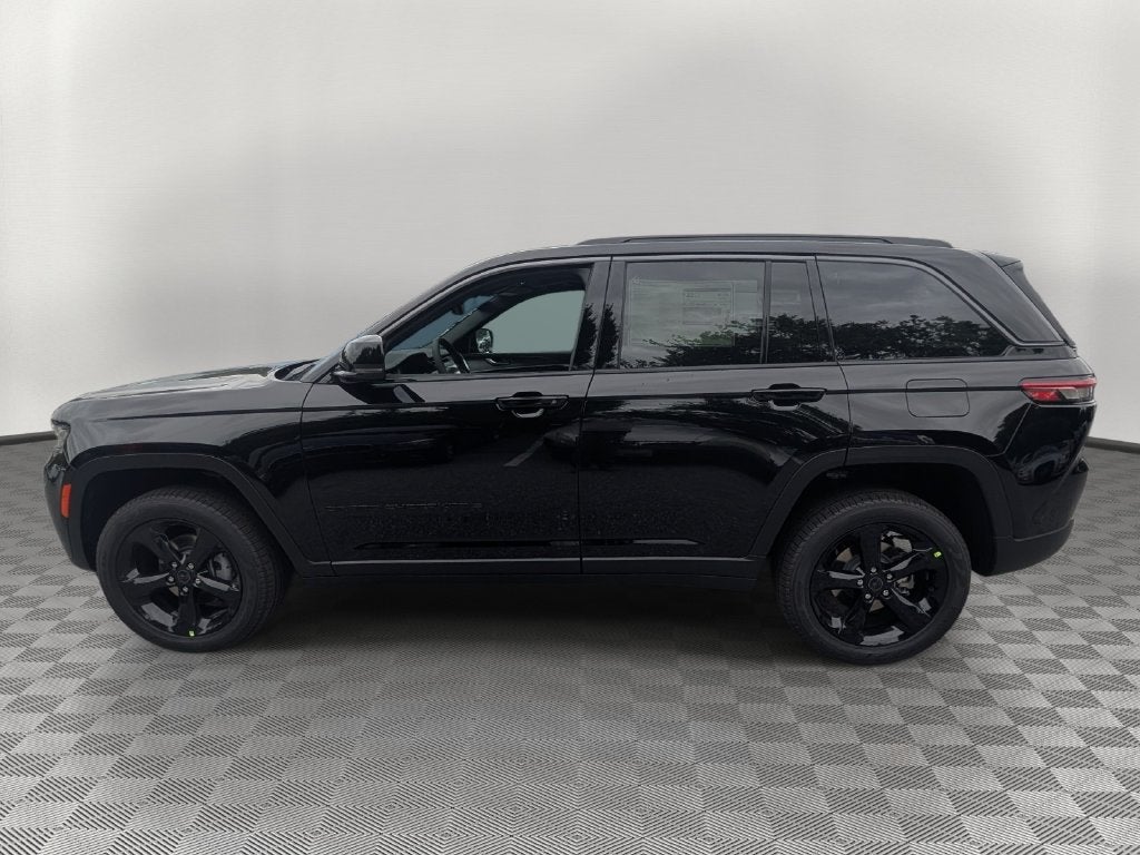 2027 Jeep Grand Cherokee GRAND CHEROKEE LIMITED 4X4