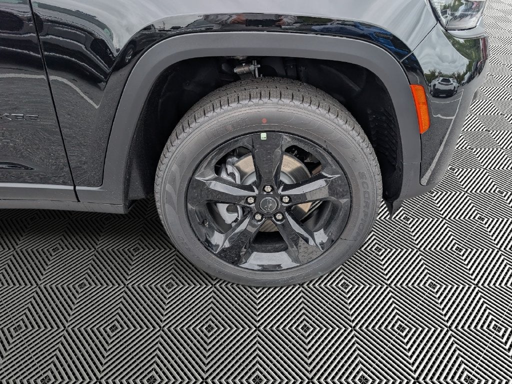 2027 Jeep Grand Cherokee GRAND CHEROKEE LIMITED 4X4