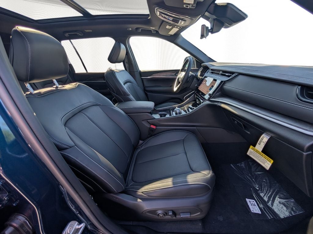 2027 Jeep Grand Cherokee Limited Reserve