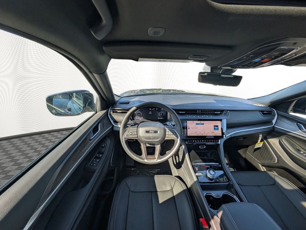 2027 Jeep Grand Cherokee Limited Reserve