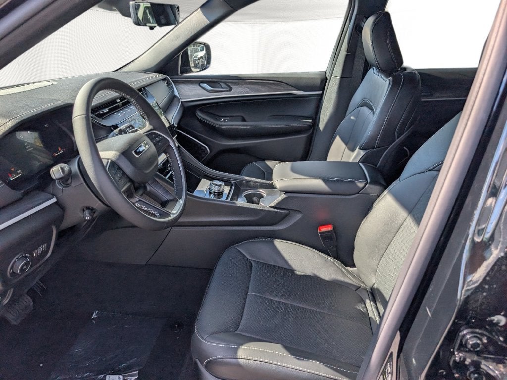 2027 Jeep Grand Cherokee GRAND CHEROKEE LIMITED RESERVE 4X4