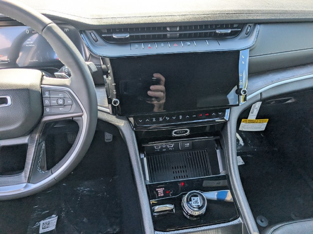 2027 Jeep Grand Cherokee GRAND CHEROKEE LIMITED RESERVE 4X4