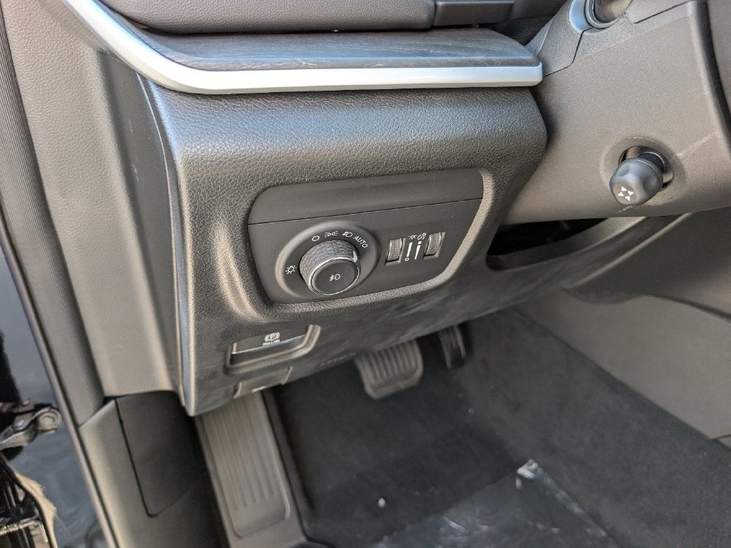 2027 Jeep Grand Cherokee GRAND CHEROKEE LIMITED RESERVE 4X4