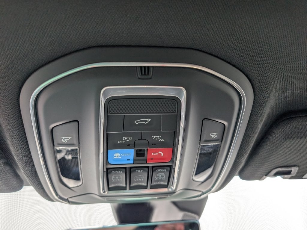 2027 Jeep Grand Cherokee GRAND CHEROKEE LIMITED RESERVE 4X4