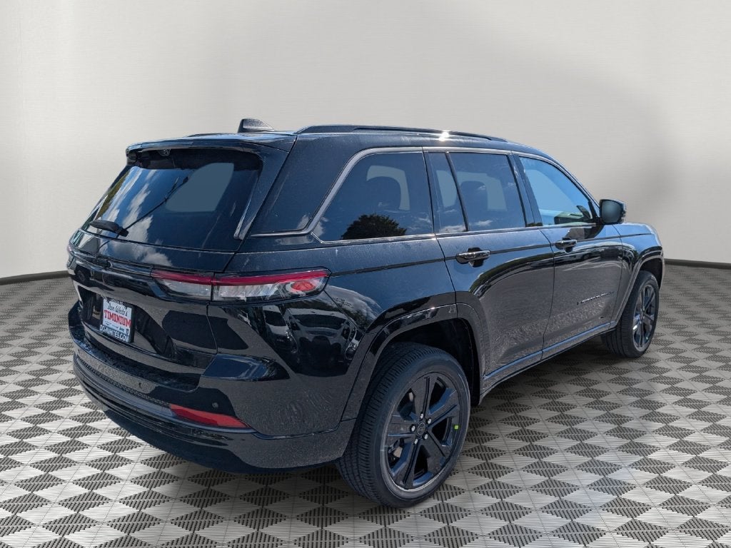 2027 Jeep Grand Cherokee GRAND CHEROKEE LIMITED RESERVE 4X4