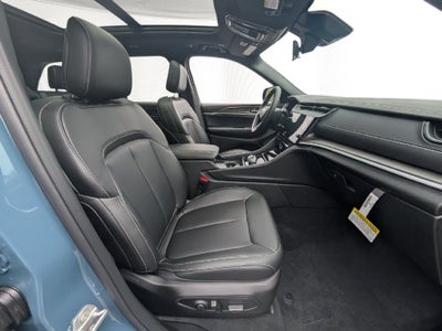 2027 Jeep Grand Cherokee GRAND CHEROKEE LIMITED 4X4