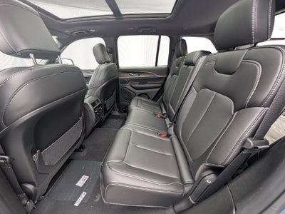 2027 Jeep Grand Cherokee GRAND CHEROKEE LIMITED 4X4