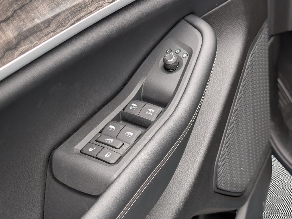 2027 Jeep Grand Cherokee GRAND CHEROKEE LIMITED 4X4