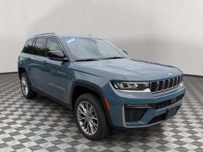 2027 Jeep Grand Cherokee GRAND CHEROKEE LIMITED 4X4