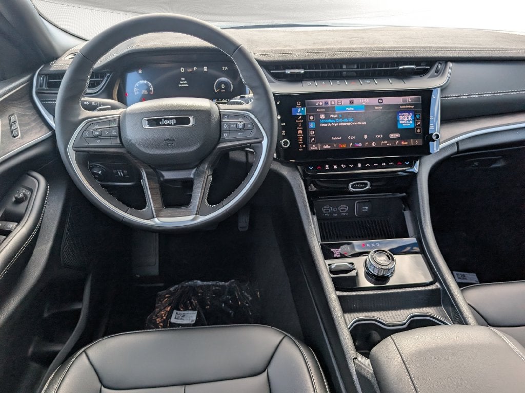 2027 Jeep Grand Cherokee GRAND CHEROKEE LIMITED 4X4