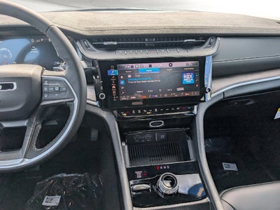 2027 Jeep Grand Cherokee GRAND CHEROKEE LIMITED 4X4