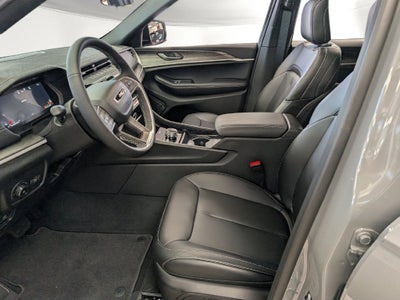 2027 Jeep Grand Cherokee GRAND CHEROKEE LIMITED 4X4