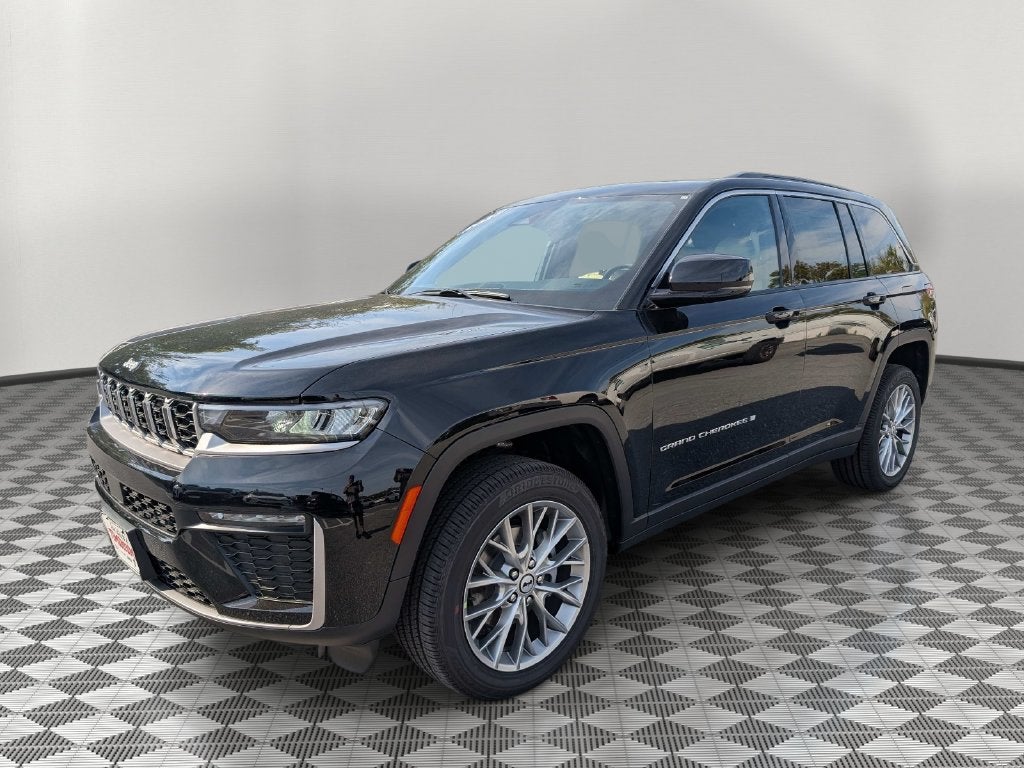 2027 Jeep Grand Cherokee GRAND CHEROKEE LIMITED 4X4