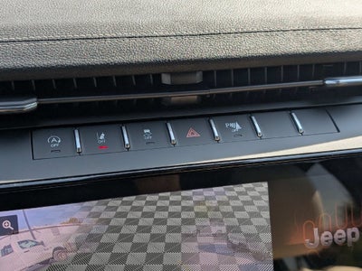 2027 Jeep Grand Cherokee GRAND CHEROKEE LIMITED 4X4