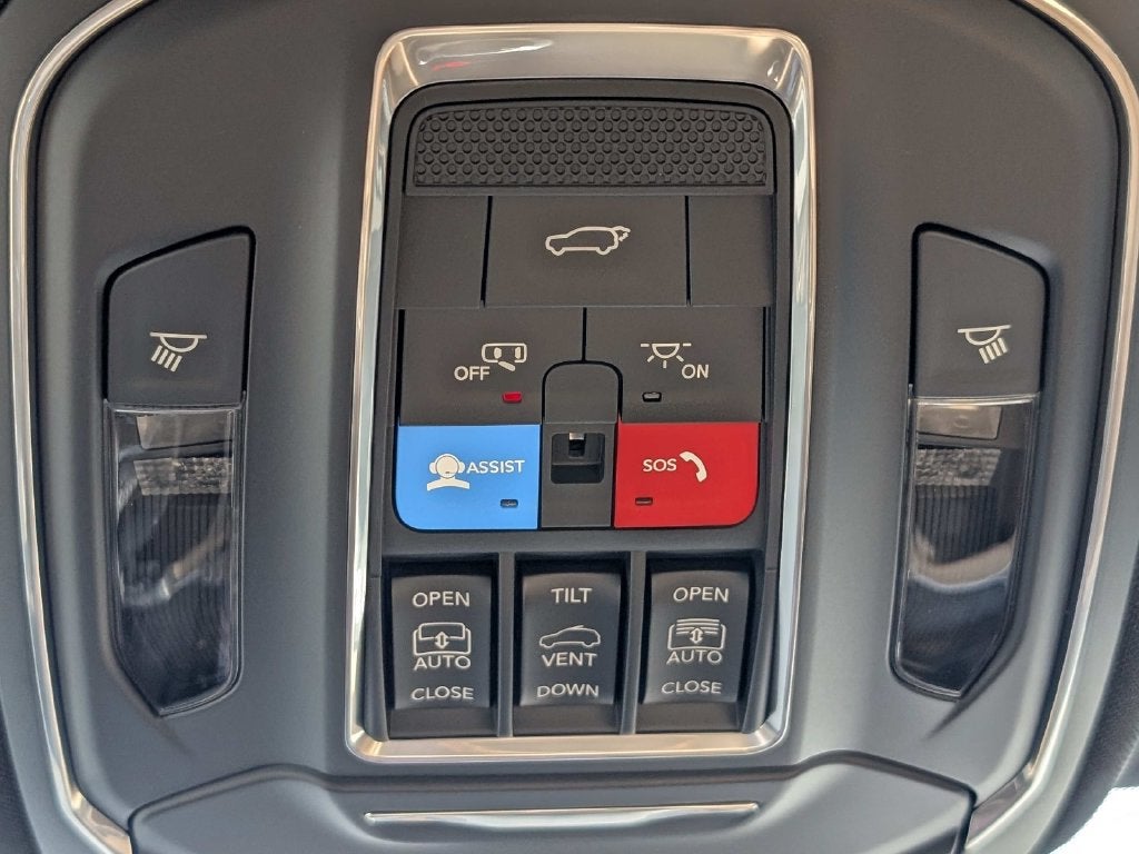 2027 Jeep Grand Cherokee GRAND CHEROKEE LIMITED 4X4
