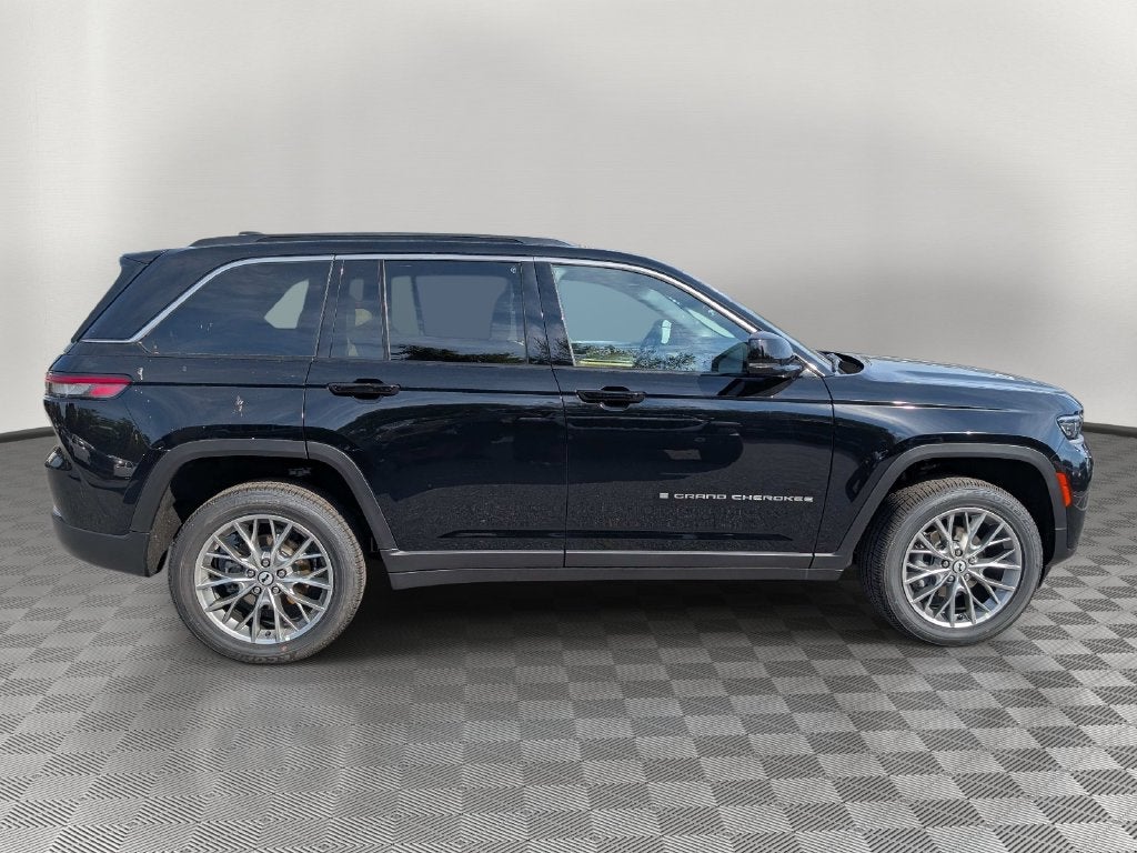 2027 Jeep Grand Cherokee GRAND CHEROKEE LIMITED 4X4