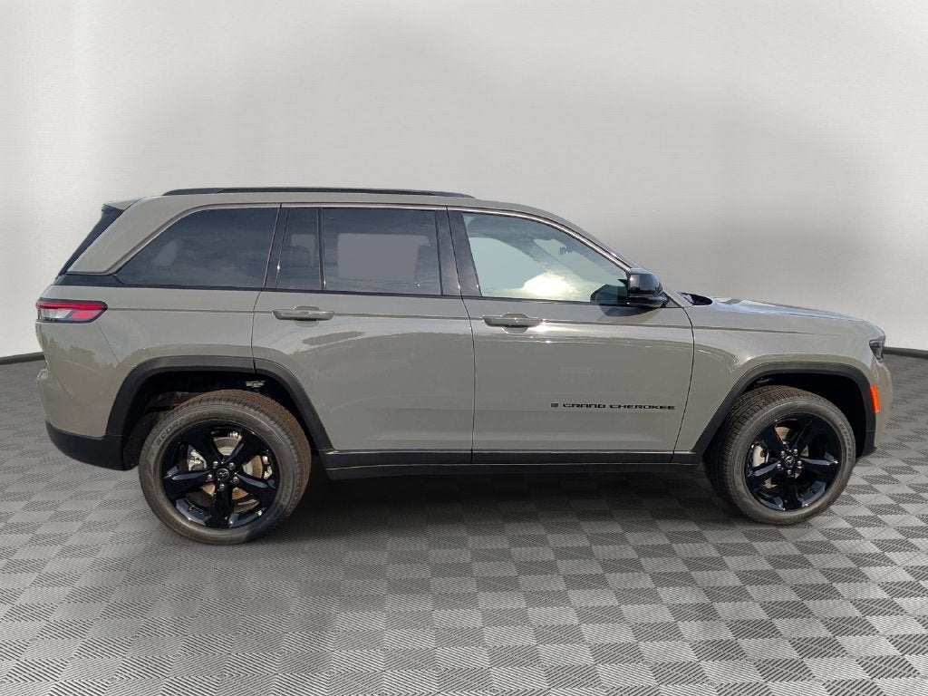 2027 Jeep Grand Cherokee GRAND CHEROKEE LIMITED 4X4