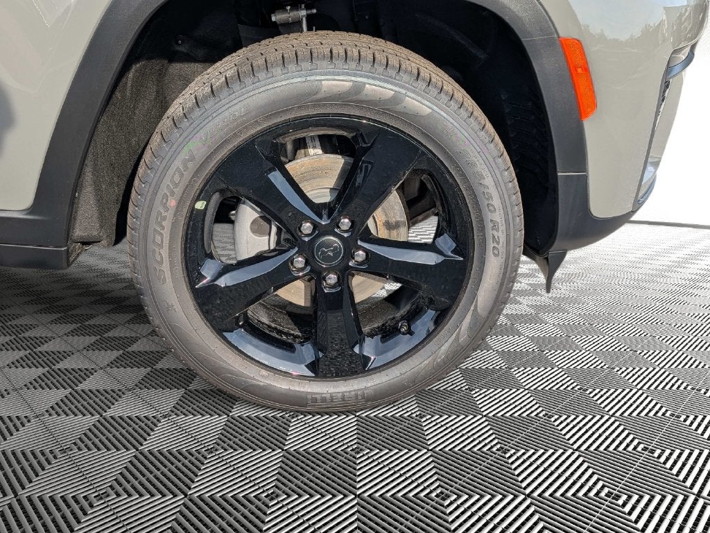 2027 Jeep Grand Cherokee GRAND CHEROKEE LIMITED 4X4