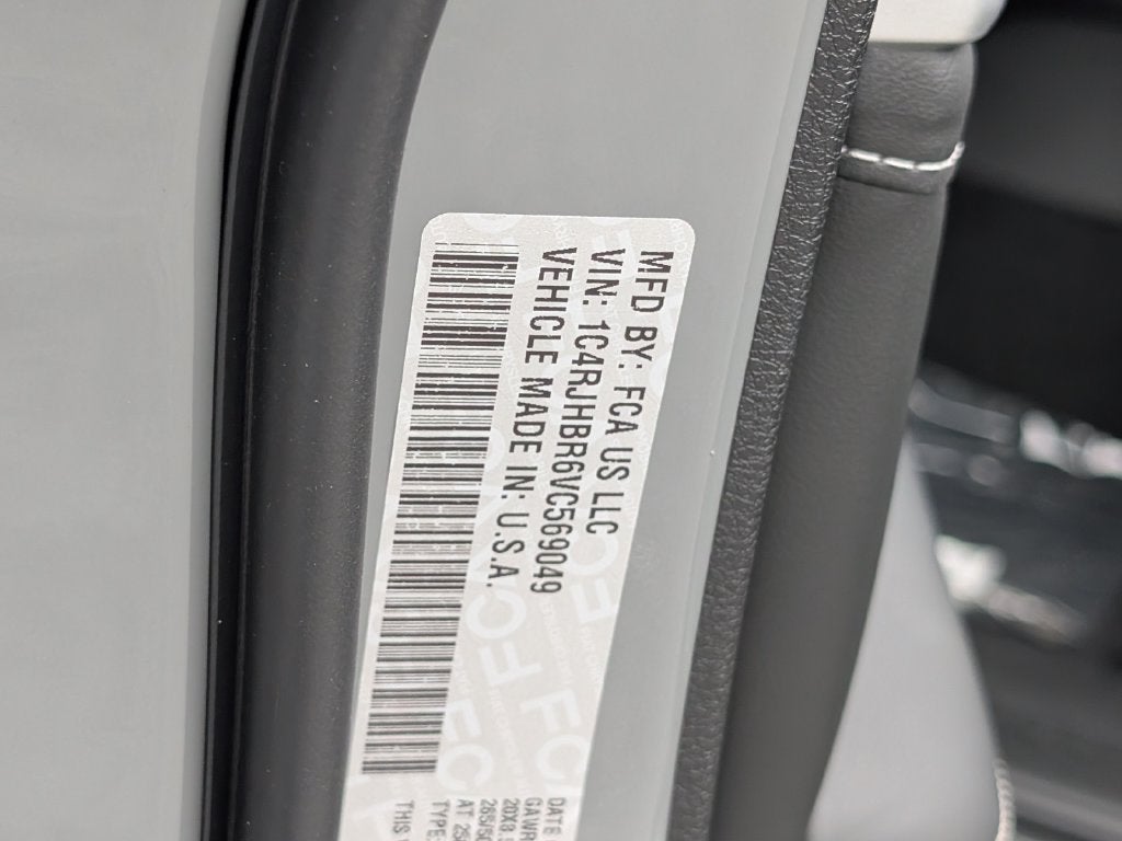 2027 Jeep Grand Cherokee GRAND CHEROKEE LIMITED RESERVE 4X4