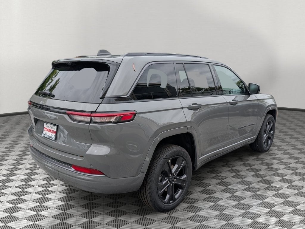 2027 Jeep Grand Cherokee GRAND CHEROKEE LIMITED RESERVE 4X4