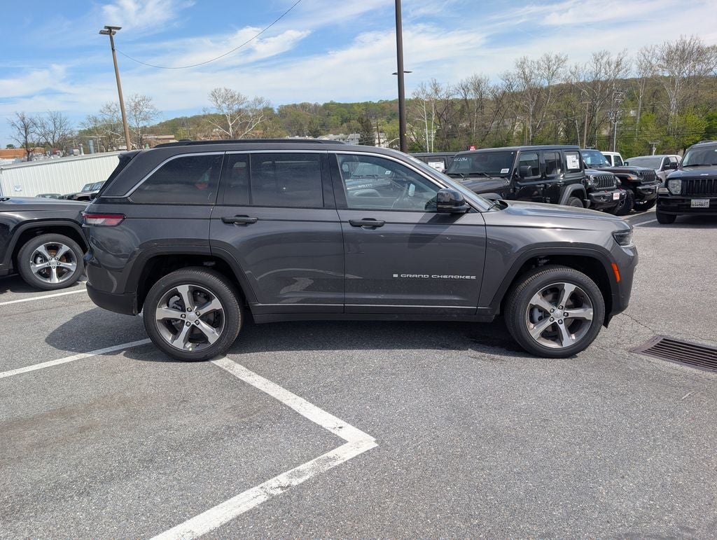 2026 Jeep Grand Cherokee GRAND CHEROKEE LIMITED 4X4