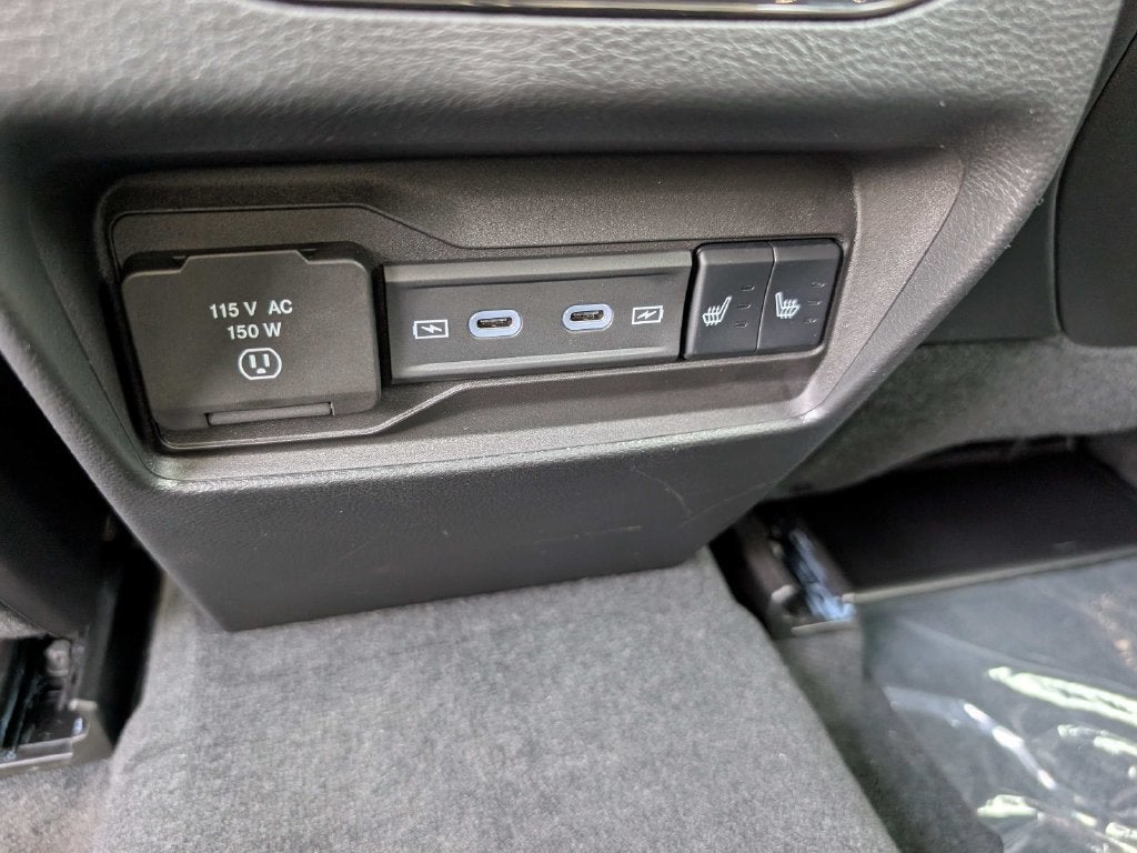 2027 Jeep Grand Cherokee GRAND CHEROKEE LIMITED RESERVE 4X4