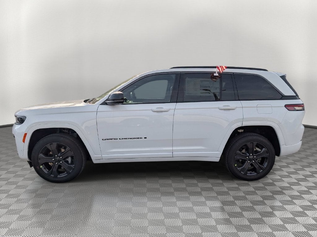 2027 Jeep Grand Cherokee GRAND CHEROKEE LIMITED RESERVE 4X4
