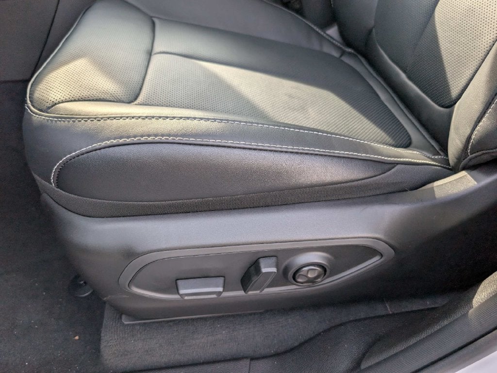 2027 Jeep Grand Cherokee GRAND CHEROKEE LIMITED RESERVE 4X4