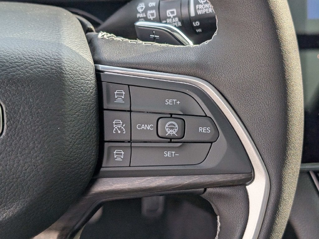 2027 Jeep Grand Cherokee GRAND CHEROKEE LIMITED RESERVE 4X4