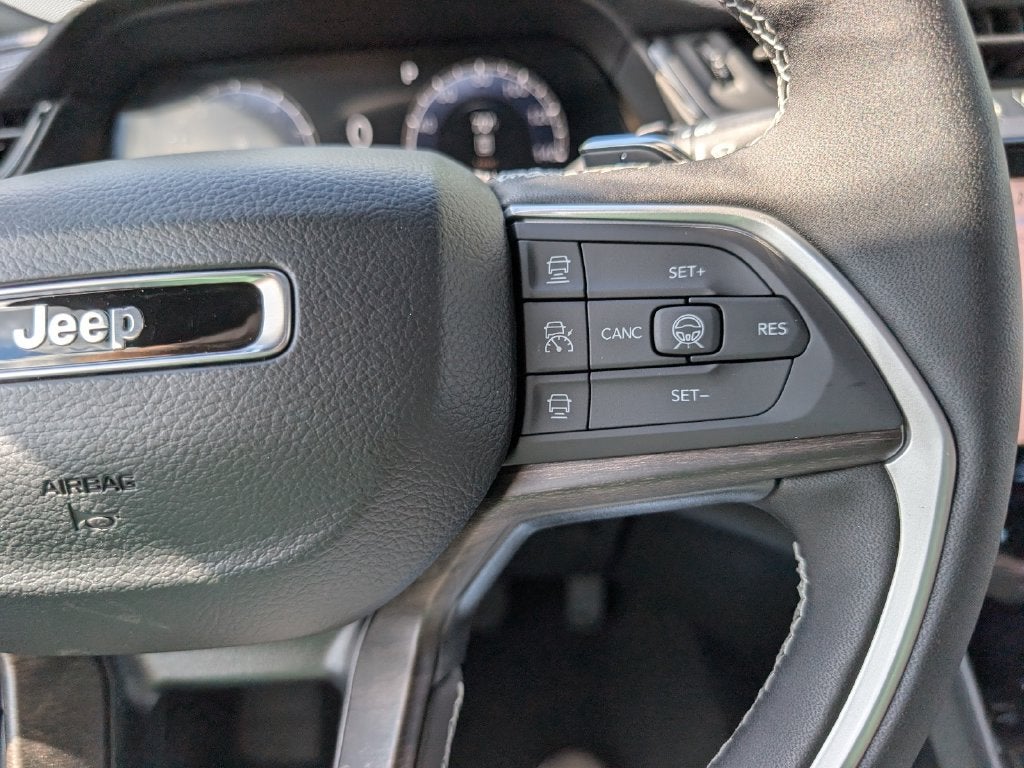 2027 Jeep Grand Cherokee GRAND CHEROKEE LIMITED 4X4