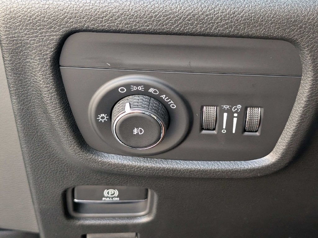 2027 Jeep Grand Cherokee GRAND CHEROKEE LIMITED 4X4