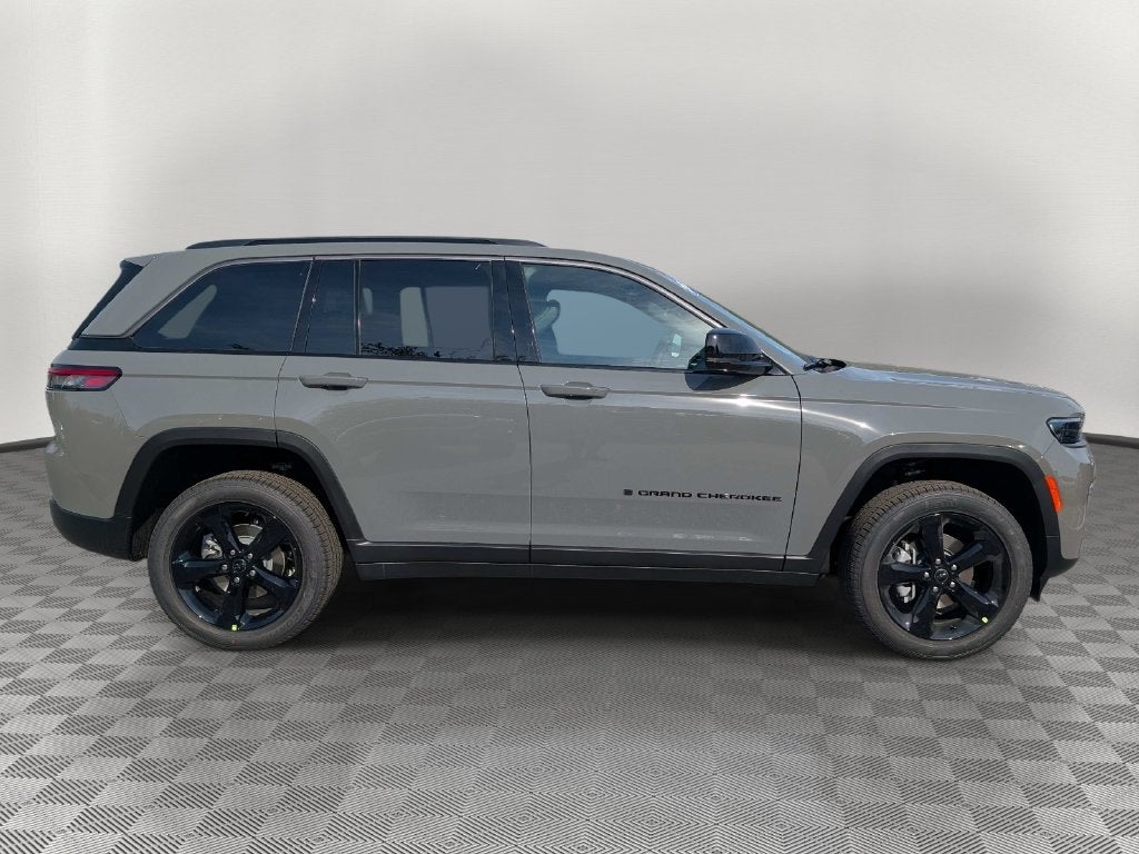 2027 Jeep Grand Cherokee GRAND CHEROKEE LIMITED 4X4